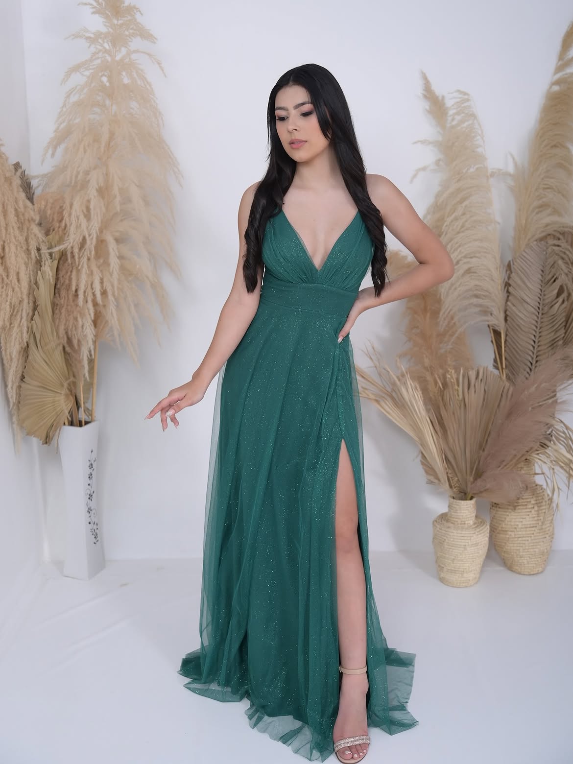 vestido verde esmeralda con tul brillante